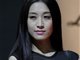 成都国际车展车模云集 香车美女究竟是谁媚俗？