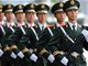 我国军人工资和公务员差不多 校官大致为5000至6000元