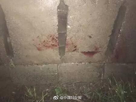刚出生女婴被扔草丛浑身带血 母亲是12岁留守儿童