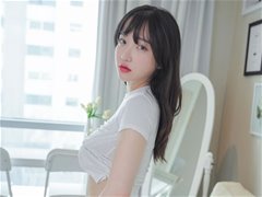 粉嫩美女孙乐乐Son Yeeun - 牛仔白T恤