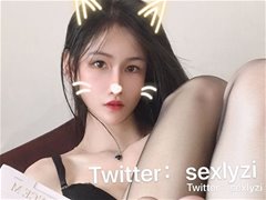 清纯系网红福利姬@乐儿私拍视图