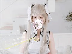 推特网红橙子喵酱 - 白色绘龙旗袍