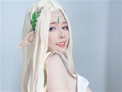 Coser巨无霸精灵美女尺度套图乳量惊人