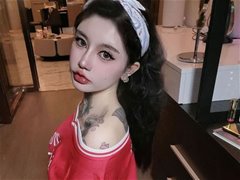 纹身女神Chloe玫瑰情人节制服诱惑