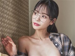 穿格子衬衫的骨感美女无圣光图集2