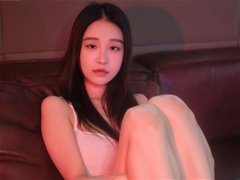 清新美女Leesnowwa紧身小吊带无圣光图集