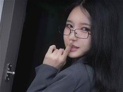 迷人的补习教师Yeha是补习还是诱惑少男