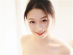 美女模特语梦裸体瑜珈无圣光写真身段优美