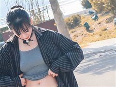 露出系美女青岛小可爱的户外大解放2