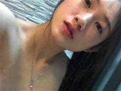 超嫩女友校服酒店开房尺度人体实录